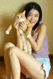 爱情男人吻女人视频