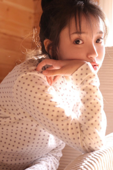 年轻母亲五